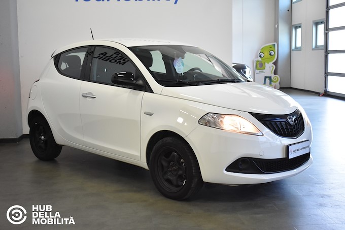 LANCIA Ypsilon 1.0 FireFly 5 porte S&S Hybrid Silver Plus