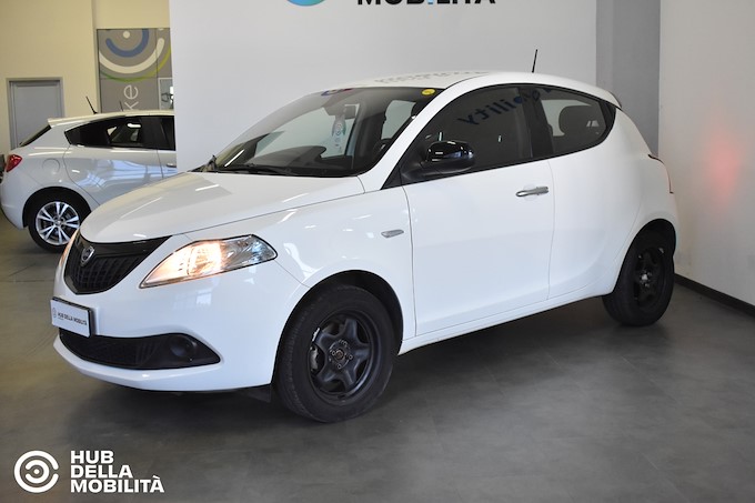 LANCIA Ypsilon 1.0 FireFly 5 porte S&S Hybrid Silver Plus