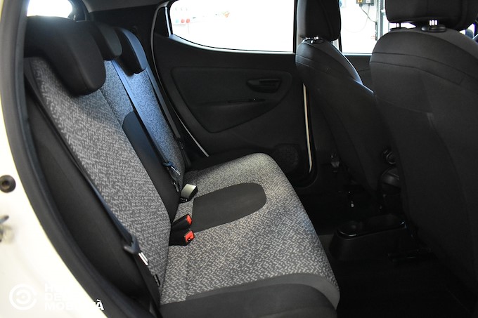 LANCIA Ypsilon 1.0 FireFly 5 porte S&S Hybrid Silver Plus