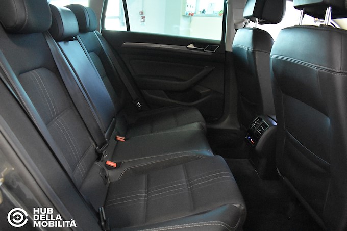 VOLKSWAGEN Passat Business Alltrack 2.0 TDI 190 CV 4MOTION DSG Exec.BMT