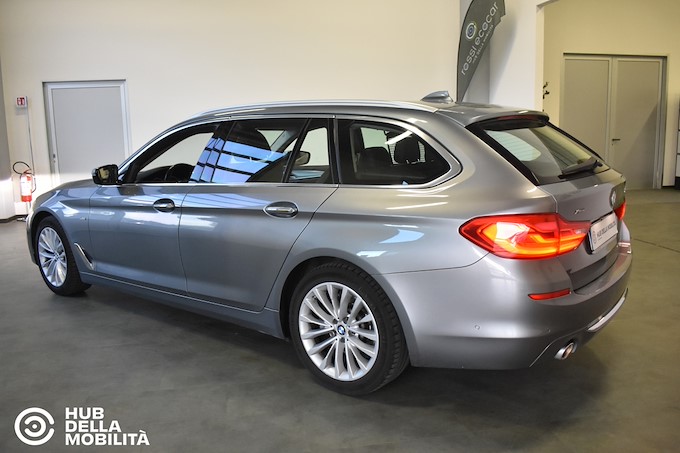 BMW 520d xDrive Touring Luxury