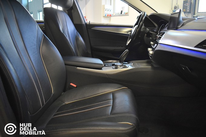 BMW 520d xDrive Touring Luxury