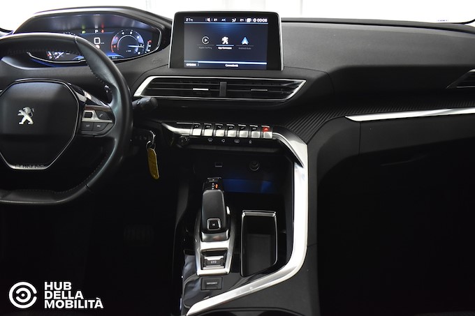 PEUGEOT 3008 BlueHDi 130 S&S EAT8 Business