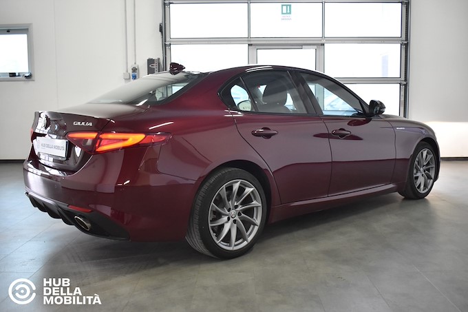 ALFA ROMEO Giulia 2.2 Turbodiesel 210 CV AT8 AWD Q4 Veloce