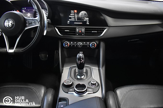 ALFA ROMEO Giulia 2.2 Turbodiesel 210 CV AT8 AWD Q4 Veloce