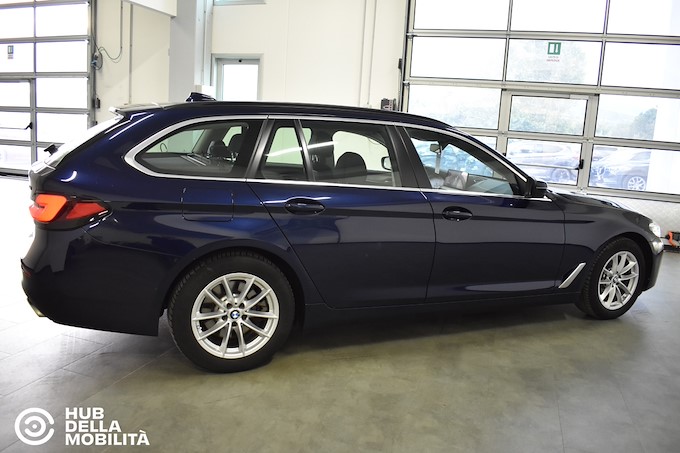 BMW 520d 48V Touring Business