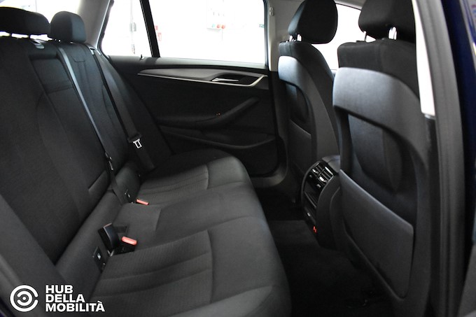 BMW 520d 48V Touring Business