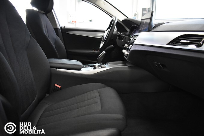 BMW 520d 48V Touring Business