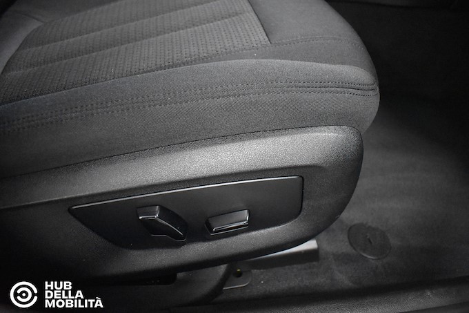 BMW 520d 48V Touring Business