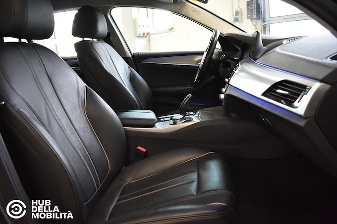 BMW 518d Touring Luxury