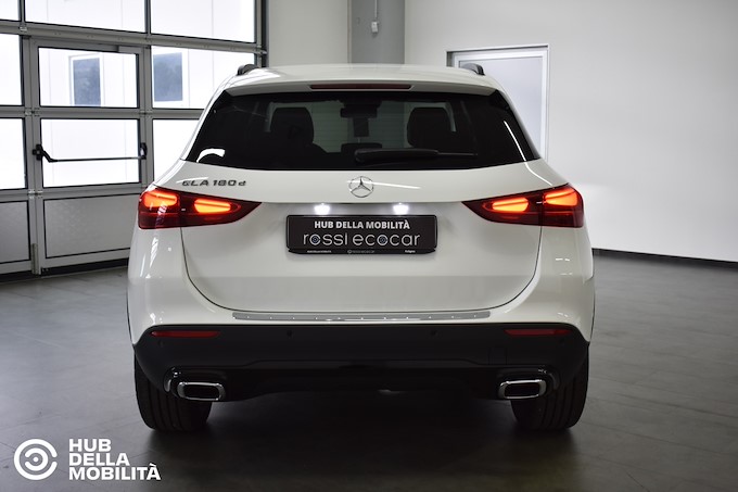 MERCEDES GLA 180 D AUT. BUSINESS EXTRA
