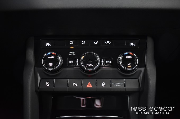 SKODA KAROQ 2.0 TDI EXECUTIVE DSG