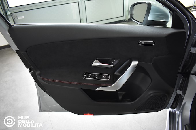 A 180 D AMG LINE ADVANCED PLUS