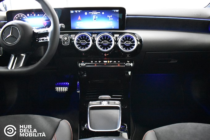 A 180 D AMG LINE ADVANCED PLUS