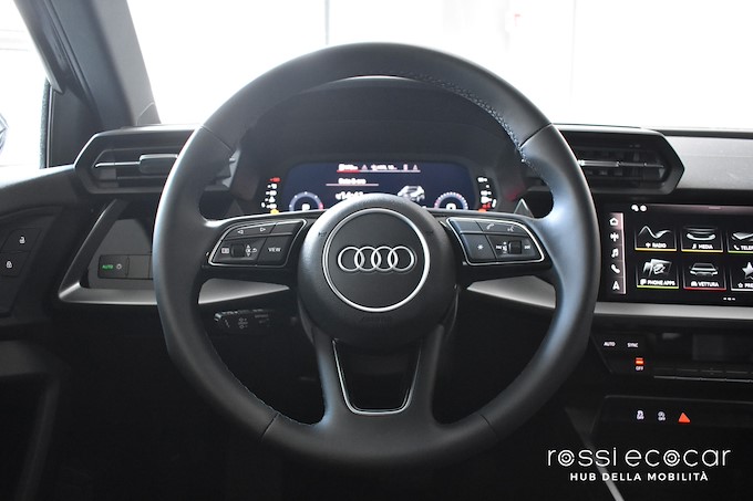AUDI A3 35 TDI SBK S-TRONIC BUSINESS ADVANTAGE