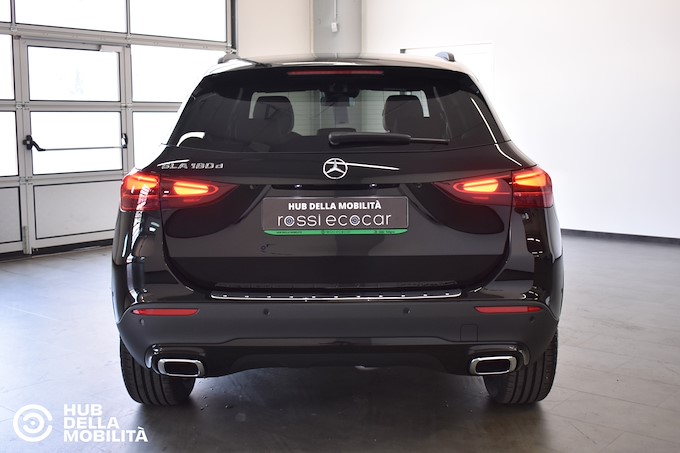 MERCEDES GLA 180 D AUT. BUSINESS EXTRA