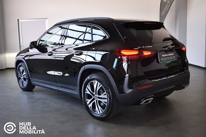 MERCEDES GLA 180 D AUT. BUSINESS EXTRA