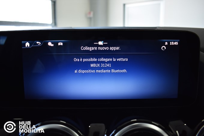 MERCEDES GLA 180 D AUT. BUSINESS EXTRA