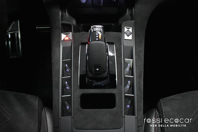 DS7 CROSSBACK BLUE HDI 130 CV PERFORMANCE LINE +